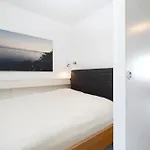 App 180 *