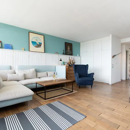 App 180 - Strandlage Lägenhet